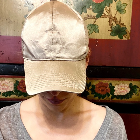 Light Pink Satin-like Material Baseball Hat - Picture 2 of 3